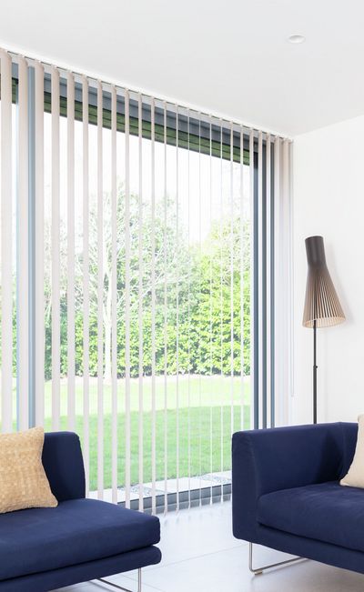 Vertikal-Lamellen, SG 2910, Multi Visio, Gerrards Cross, London, United Kingdom