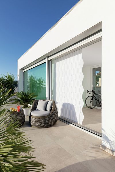 Vertikal-Lamellen, SG 2960, Multi Visio, Casa Violi, Mallorca, Spain, Vertical Waves