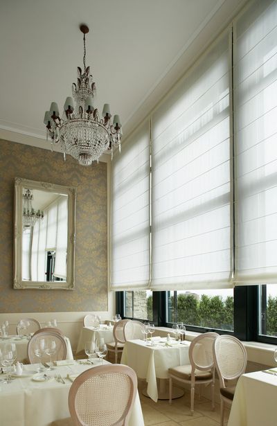 Raffrollo-Systeme, Colorama 1, Room shot "Hotel Chateau Gütsch", Lucerne, Switzerland