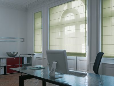 Raffrollo-Systeme, SG 2120, Colorama 1, Room shot "weisses Schloss", Switzerland